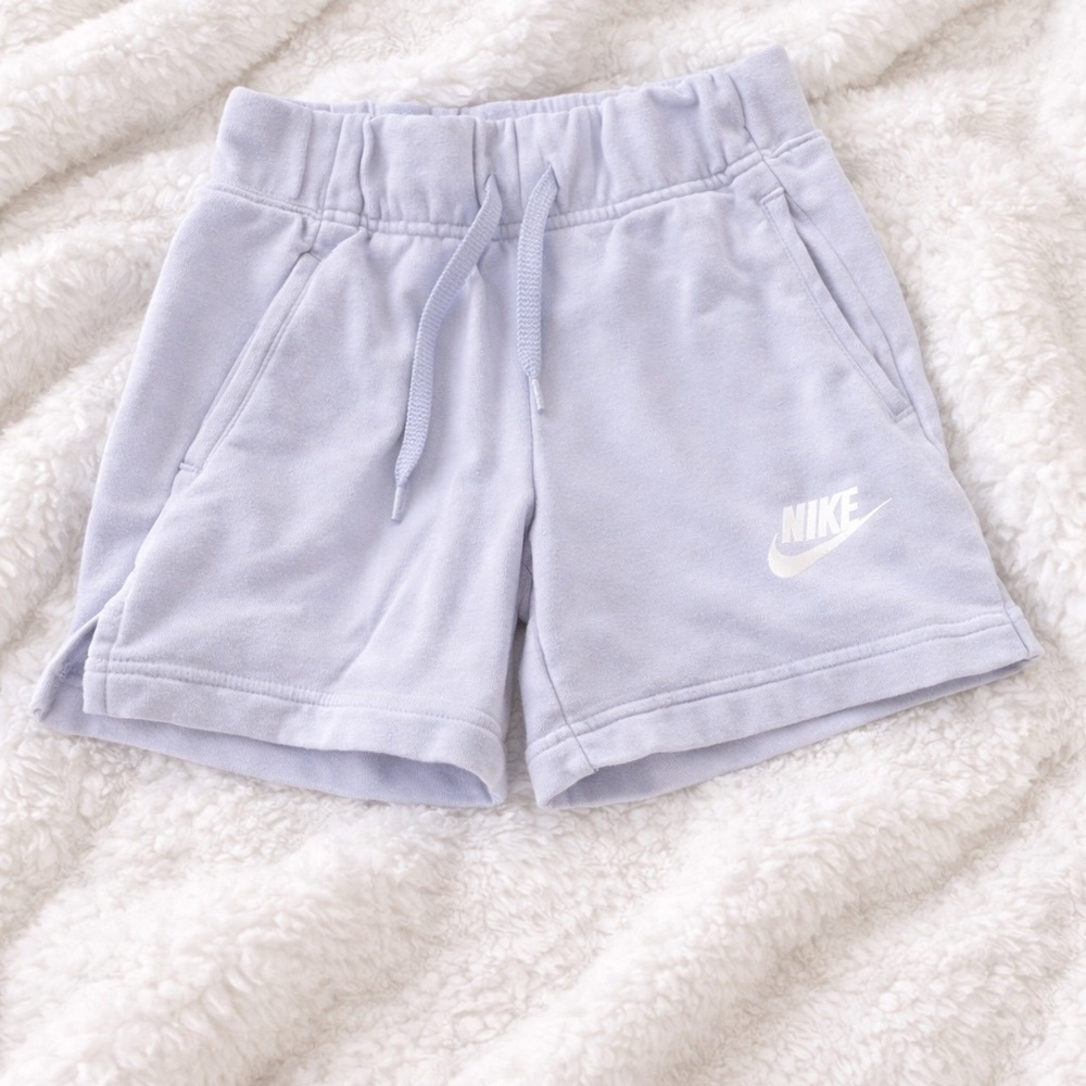 Nike Lavender Athletic Shorts Youth Medium